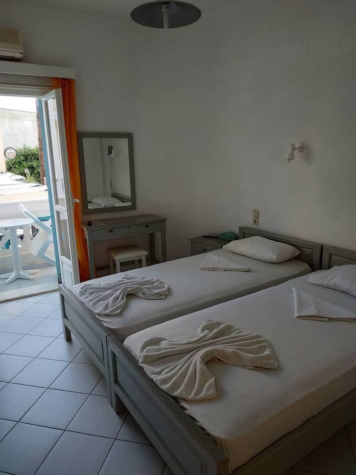 Gîte pour 3 personnes, avec balcon dans Agia Pelagia - 2