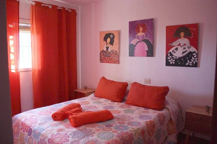 Casa rural para 6 personas, con vistas además de terraza y piscina en Castril - 4