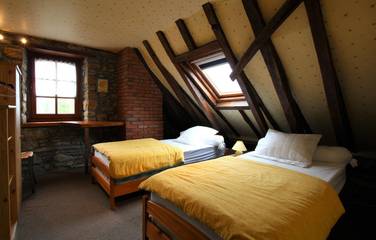 Gîte for 9 Guests in Asson, Pyrénées-Atlantiques, Picture 1