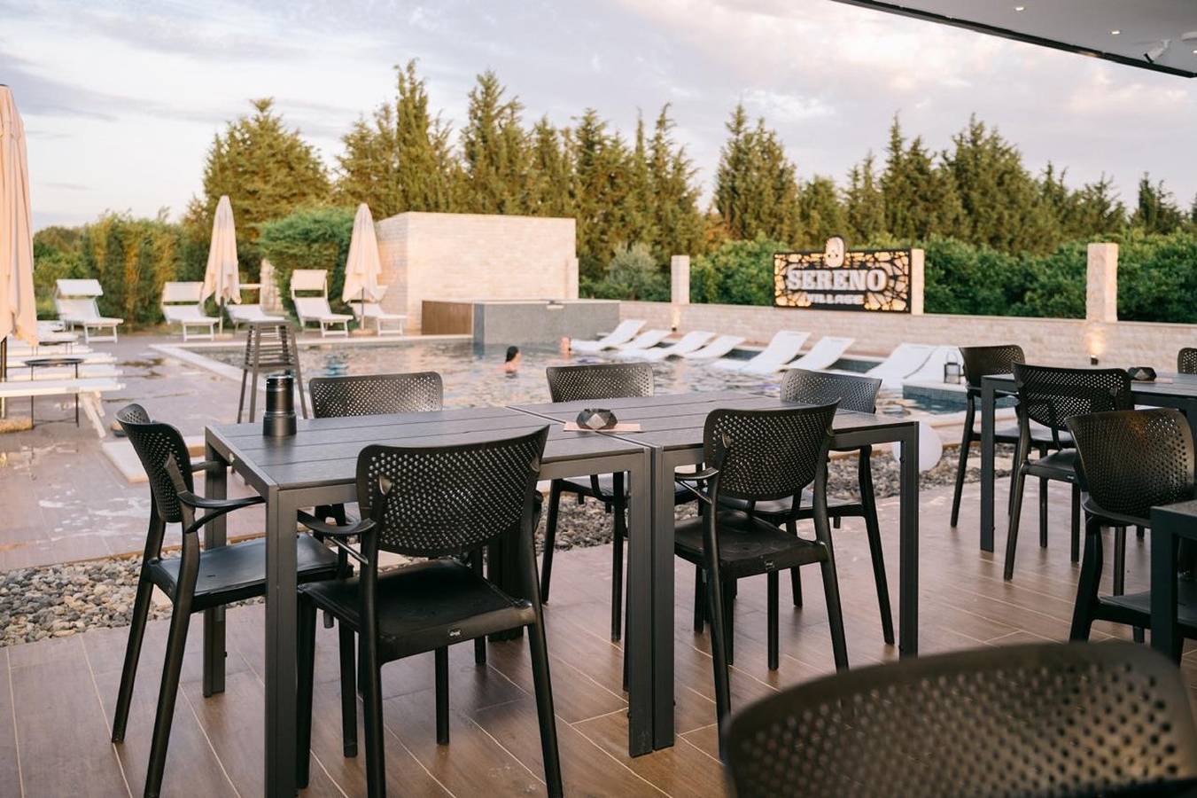 Apartamento entero, Two Bedroom Apartment with Pool in Donji Štoj, Municipio de Ulcinj