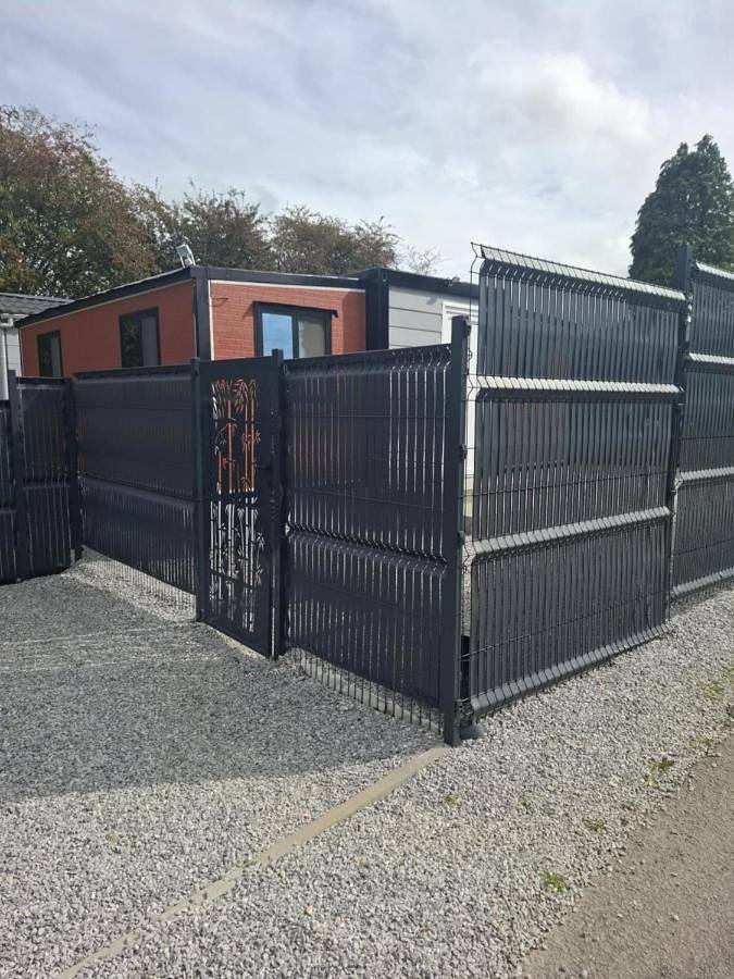 Camping pour 4 personnes, avec Jacuzzi et Terrasse