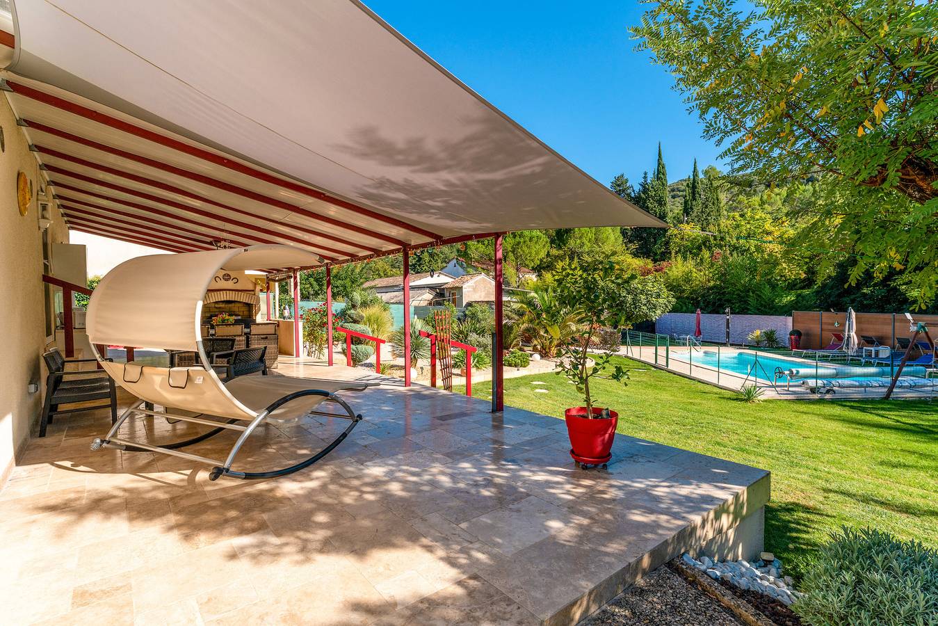 Gîte - casa de huéspedes l'Occitania 44 m² - habitación y anexo 55 m² in Saint-Ambroix, Cevenas