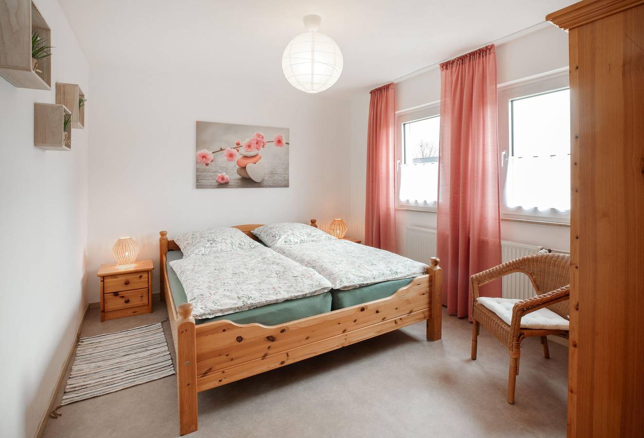 Ganze Ferienwohnung, 8-Bett-Wohnung "Spatzennest" in Westerburg, Westerburg & Umgebung