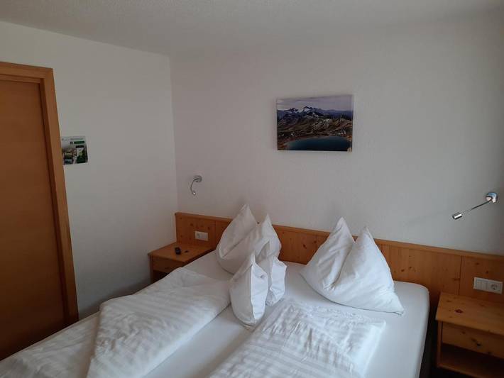 Chambre d’hôte pour 2 personnes, avec jardin ainsi que vue et balcon à Hintertux - 2