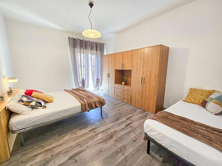 Appartamento intero, Ampio Quadrilocale 8 Pax vista mare in Spiaggia ibera, San Benedetto del Tronto