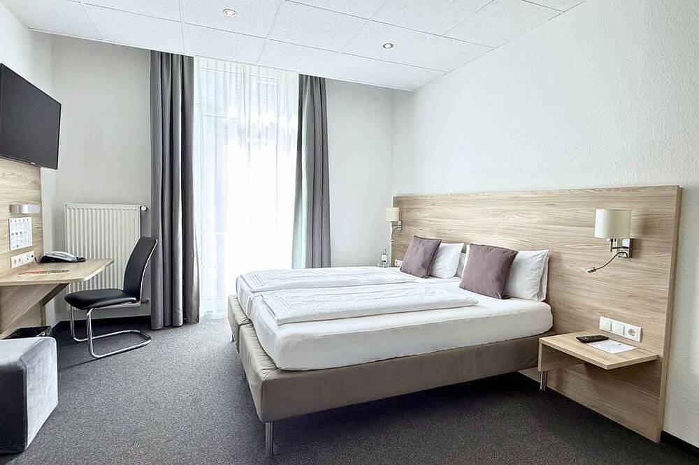 Zweibettzimmer, Dusche,Wc - Top Hotel Hohenstaufen in Deutsches Eck, Koblenz