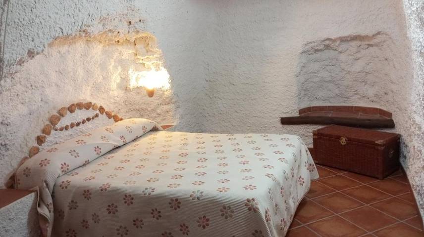 Casa de vacaciones para 8 personas, con vistas y terraza además de jardín y piscina en Comarca de Baza - 4