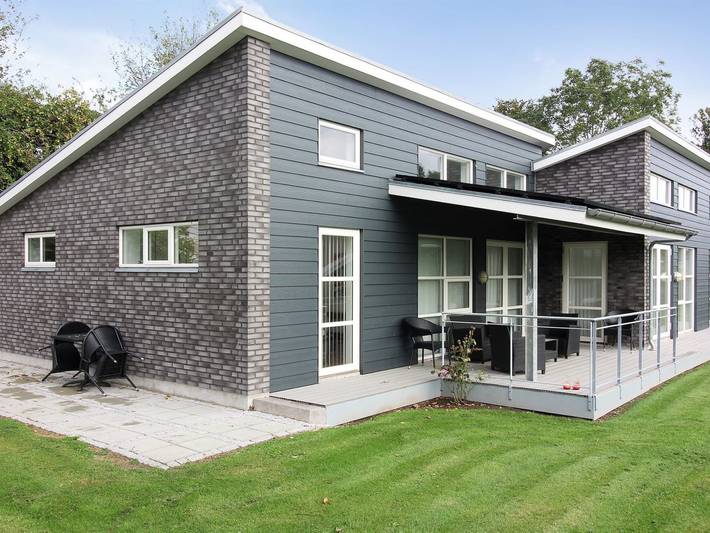 Ferieudlejning for 10 personer, med Jacuzzi og Terrasse i Rødvig
