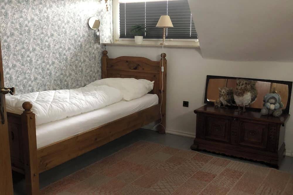 Geräumige Familienunterkunft für gruppe 10p, schöne Aussicht,Haustierfreundlich! in Beverungen, Kreis Höxter