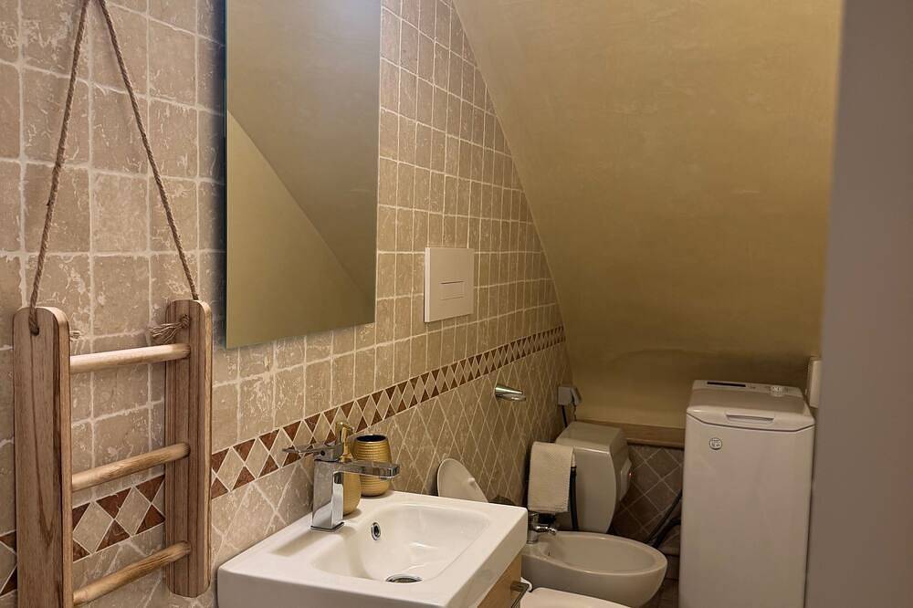 Appartamento intero, Loft 84 – Elegante appartamento nel centro storico, comfort e design moderno in Piacenza, Via Francigena