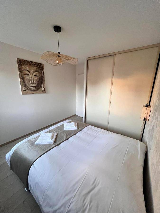 Location de vacances pour 8 personnes, avec jacuzzi et terrasse, animaux acceptés à Clermont-Ferrand - 4