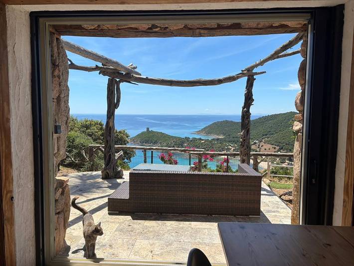 Gîte pour 6 personnes, avec Terrasse et Piscine en Corse-du-Sud
