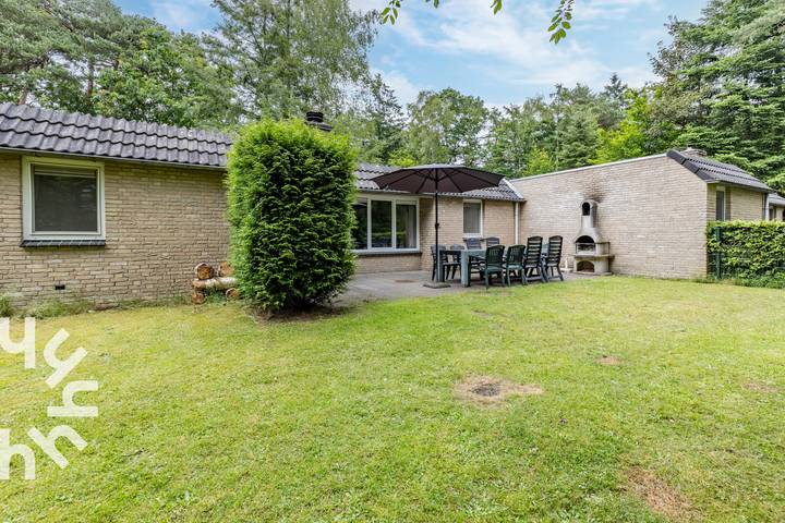 Bungalow voor 9 personen, met Terras en Tuin in Lochem