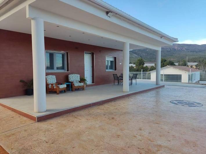 Casa de vacaciones para 12 personas, con vistas además de piscina y jardín, Se admiten mascotas - 1