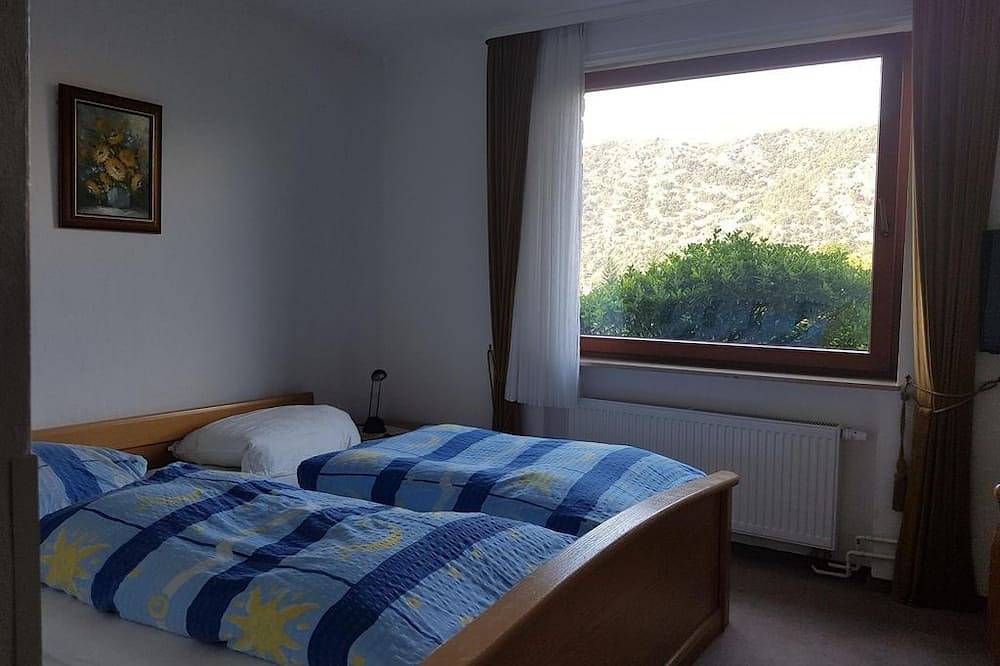 Ganze Wohnung, Gästehaus Karbach - Doppelzimmer, Bad, Wc, ruhig in Oberwesel, Mittelrhein