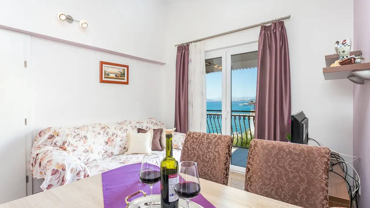 Ganze Ferienwohnung, Ferienwohnung für 4 Personen (41 m²) in Podstrana in Podstrana, Split-Dalmatien