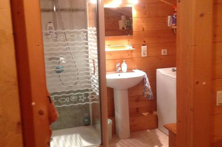 French Mountain Chalet in Morzine area (Essert Romand) in Essert-Romand, Les Portes du Soleil