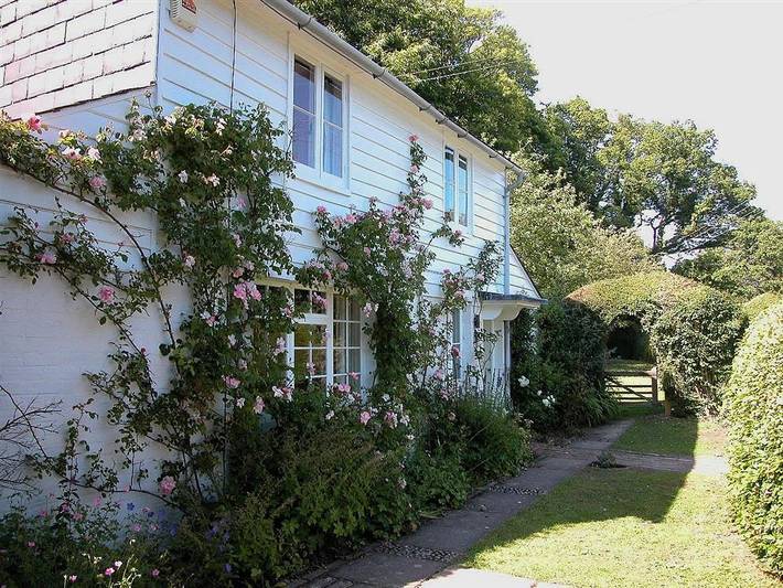 Glamping for 5 people, with garden in Sussex