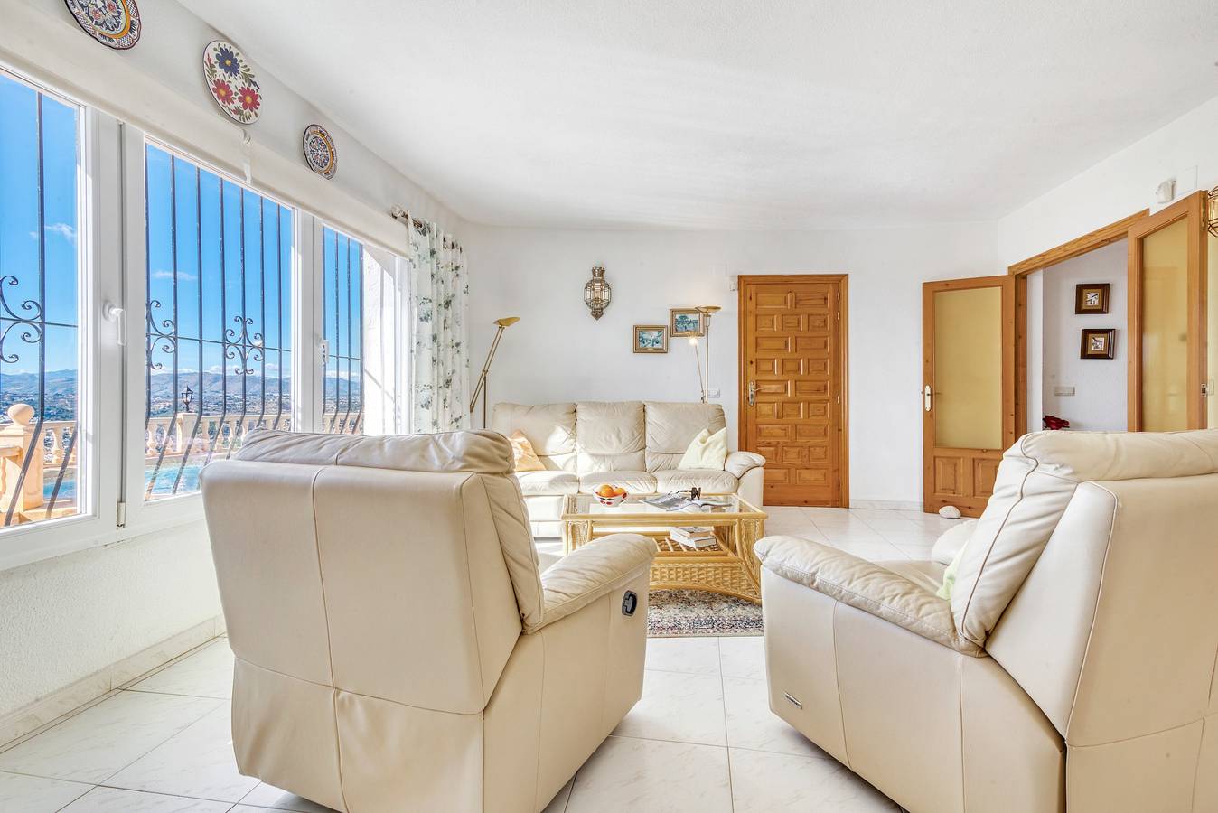 Villa 'Casasilma' avec vue sur la mer, Wi-Fi et climatisation in Poble Nou de Benitatxell, Costa Blanca