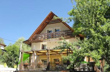 Hôtel pour 2 personnes, avec vue et jardin à Villars-Colmars