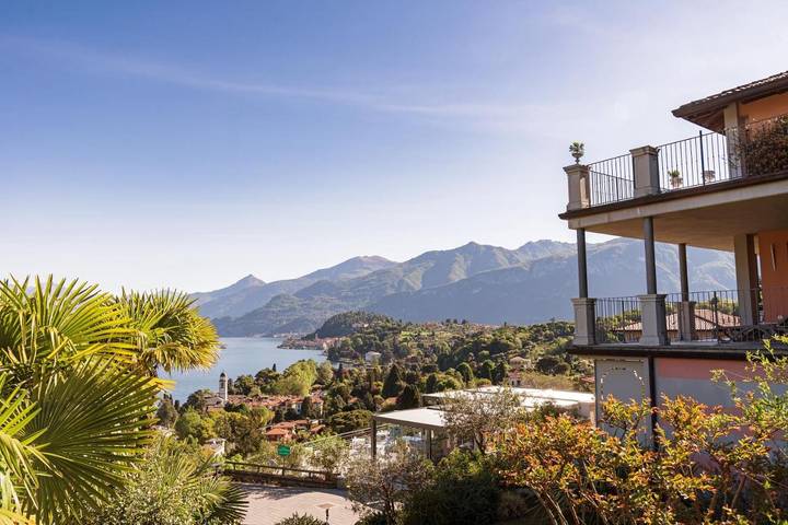 Hôtel pour 3 personnes, avec Balcon et Terrasse ainsi que Jardin et Piscine