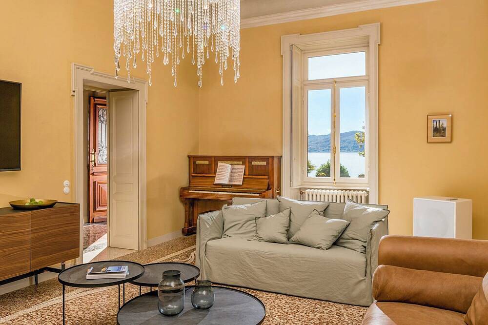 Villa Rododendro – Historische Luxusvilla mit Pool, Garten & direkter Seelage in Cannero, Cannero Riviera