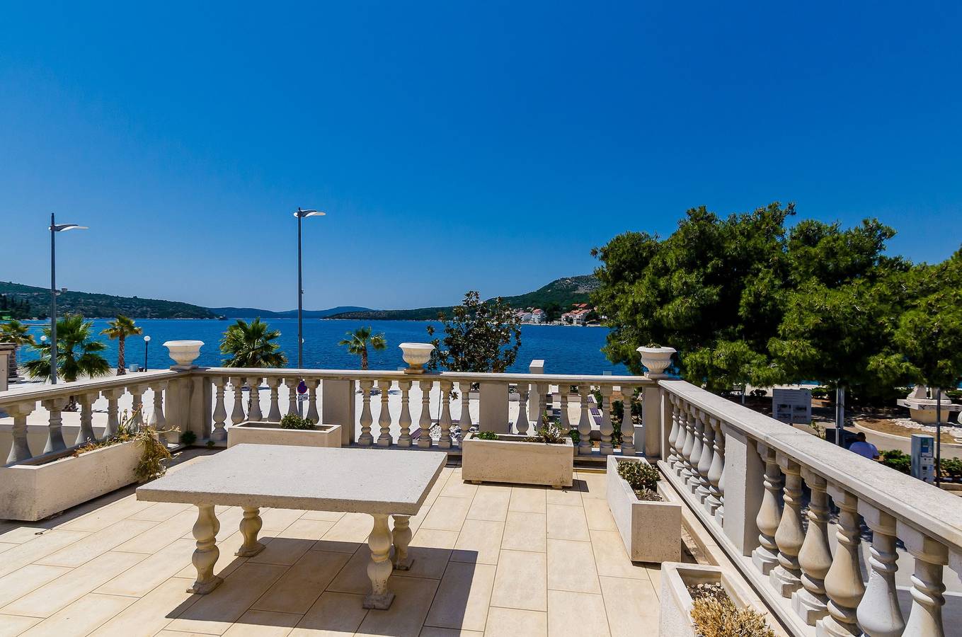 Villa Ro-Ma - Three Bedroom Villa with Terrace and Sea View in Slano, Condado de Dubrovnik-Neretva