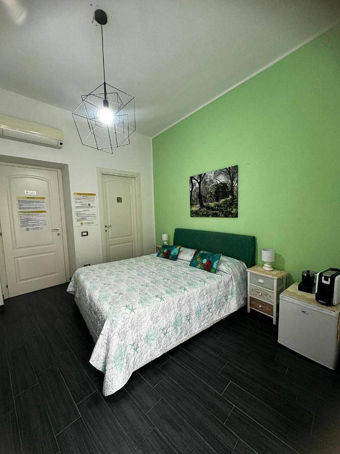 Large Double Room in Villanova (Sardinia), Cagliari