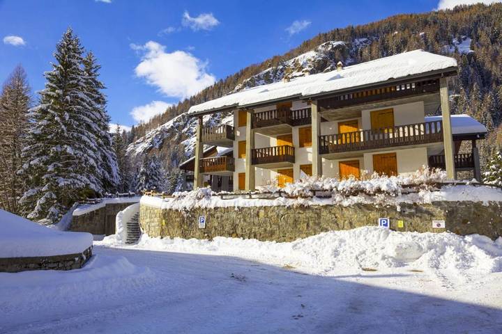 Gîte pour 5 personnes, avec Balcon ainsi que Terrasse et Vue à Champoluc - 4