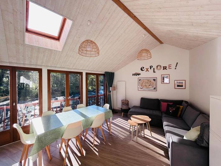 Location de vacances pour 8 personnes, avec vue à Sarrancolin