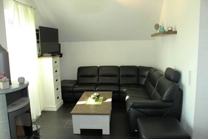 Ferienwohnung für 5 Personen, mit Balkon und Whirlpool sowie Sauna und Seeblick in Wendisch Rietz - 2