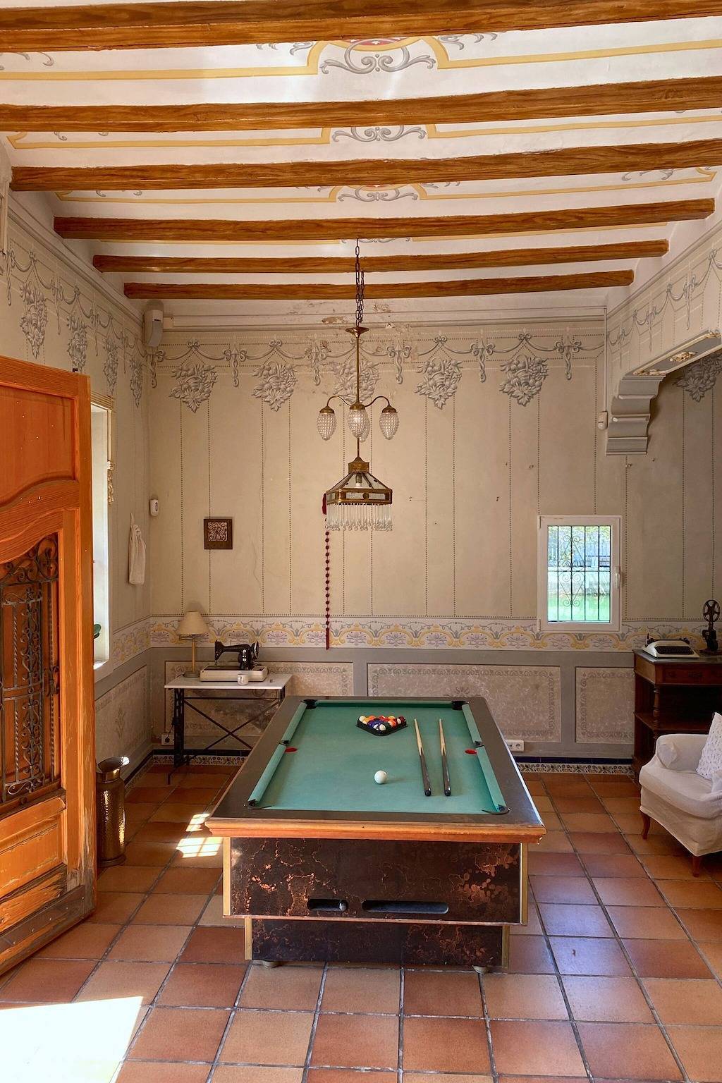 Magnolia Loft – A spacious, authentic space with rustic charm in Alzira, Valencia Provincie