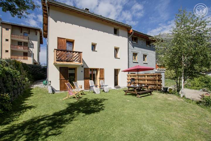 Gîte pour 6 personnes, avec jardin à Aussois - 3