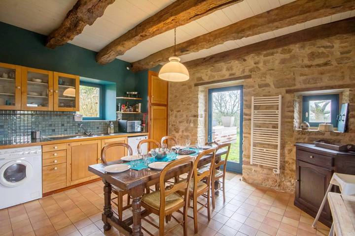 Gîte pour 8 personnes, avec Terrasse et Jardin à Séné - 3