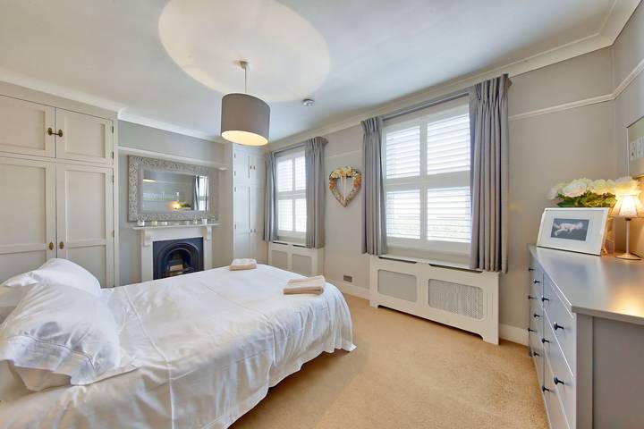 Holiday home for 8 people, with garden, child-friendly in London