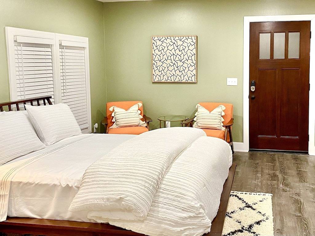 Ganze Wohnung, Modern Apartment on The Talimena Scenic Byway-walk to downtown in Mena, Ouachita National Forest