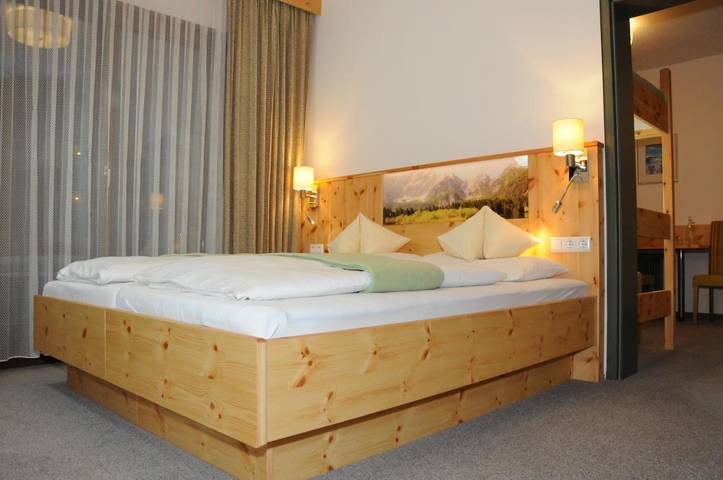 Hôtel pour 2 personnes, avec vue ainsi que sauna et jardin, animaux acceptés dans Bad Bleiberg - 3