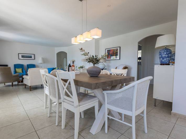 Location de vacances pour 8 personnes, avec jardin et piscine, adapté aux familles à Félines-Minervois - 4