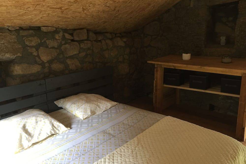 Kleines Steinhaus in Olivese, Sartène und Umgebung