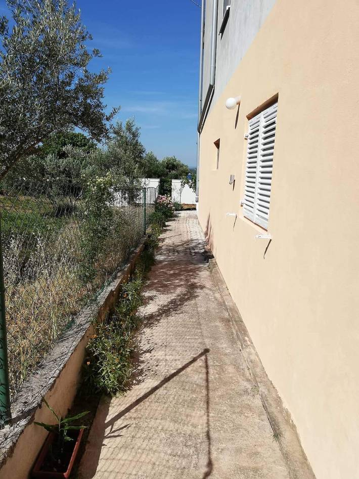 Ganze Wohnung, 2-Zimmer-Ferienwohnung mit Terrasse und Meerblick Tkon, Pasman A-5827-b in Tkon, Pasman