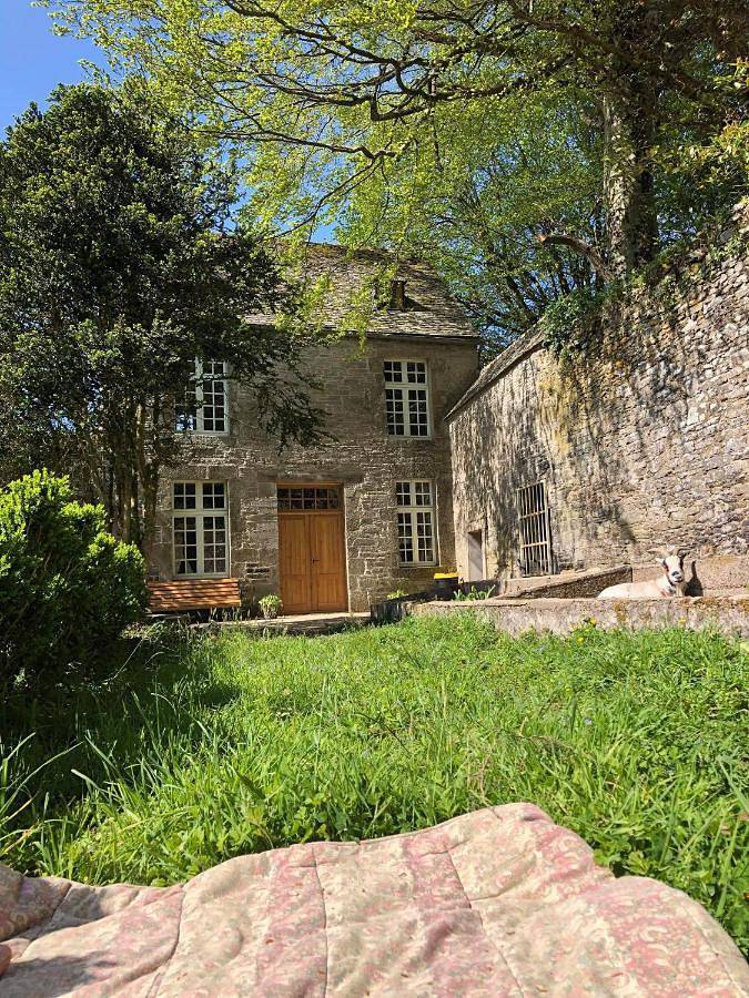 Location de vacances pour 2 personnes, avec vue ainsi que jardin et balcon à Garlan - 2