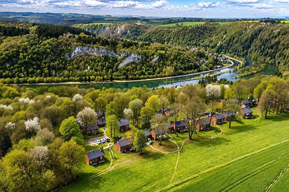 -Rustig gelegen, volledig ingericht vakantiehuisje in Hastière, Regio Namur
