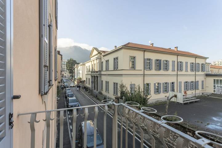 Ferienwohnung für 6 Personen, mit Balkon in Como