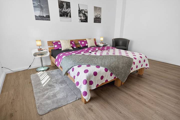 Appartement entier, Fewo Galliet - central, calme, meilleur équipement et Wifi gratuit in Essen, Ruhr