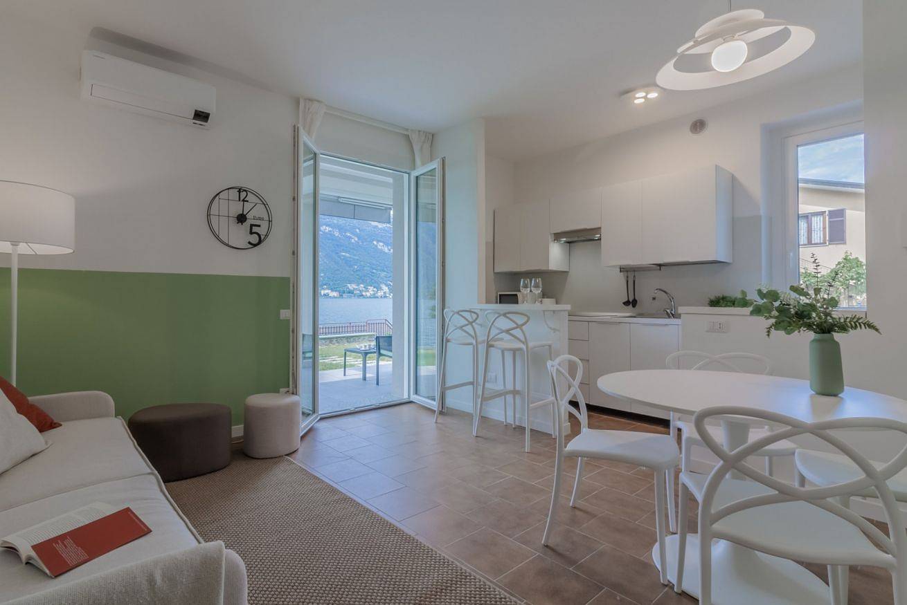 Appartement entier, Appartement de vacances pour 2 personnes avec piscine in Carvagnana (Lezzeno), Lezzeno