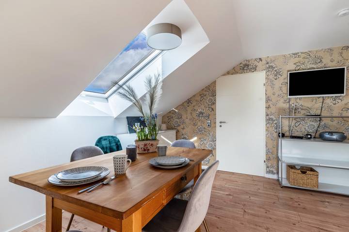 Hel lejlighed, The Elegant 'Romanu' Address with Private Balcony and Wi-Fi, Up to 4 Guests in Fluorn-Winzeln, Central Black Forest