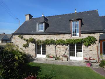Gîte pour 4 personnes, avec jardin à Plouézec