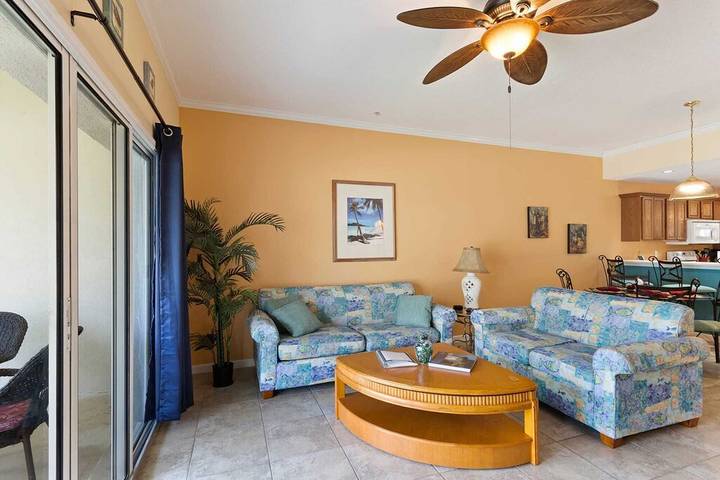 Vacation rental for 6 people, with hot tub and pool as well as balcony, with pets in St. Augustine