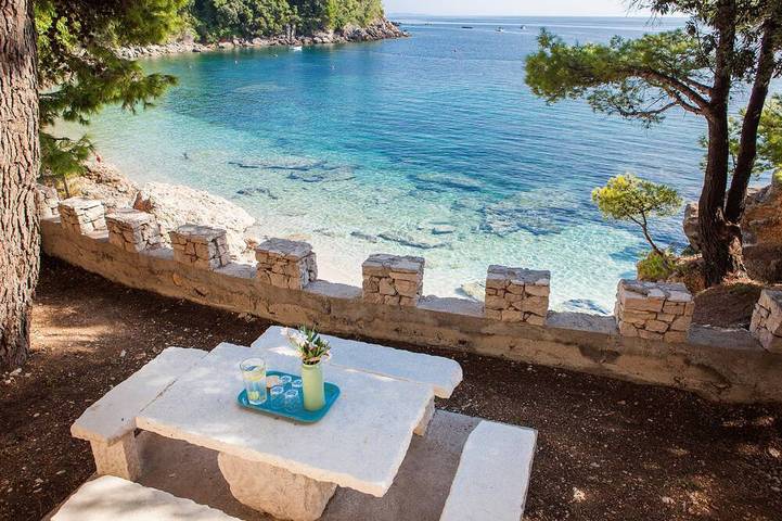 Ferienhaus für 10 Personen, mit Balkon und Garten in Mokalo