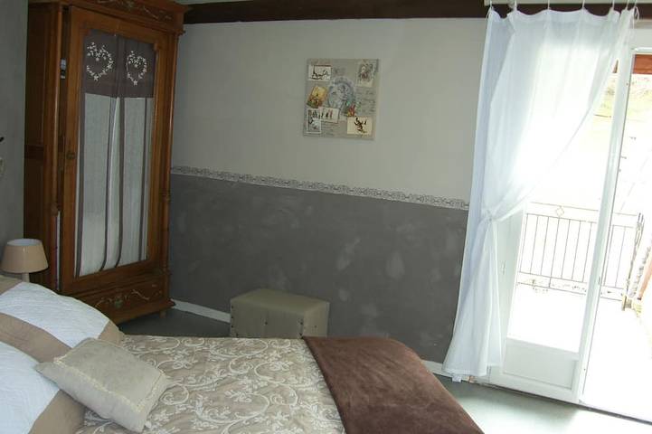 In the center of the Luz Saint Sauveur valley, house with swimming pool and beautiful view. in Barèges, Nationalpark Pyrenäen